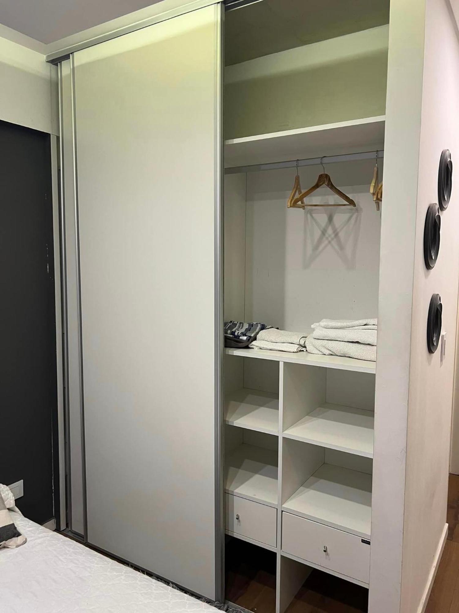 Suite In San Telmo Dormitorio En Suite Con Dos Banos Y Balcon A La Calle Buenos Aires Exterior photo